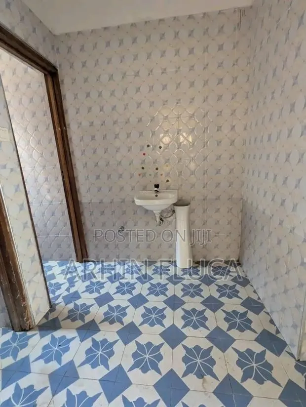 1bdrm Apartment in Ahrin, Mile 7 for rent · Photo 1