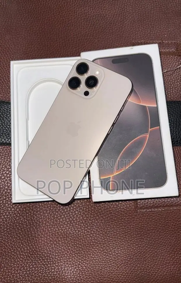 Apple iPhone 16 Pro Max 256 GB Gold · Photo 1