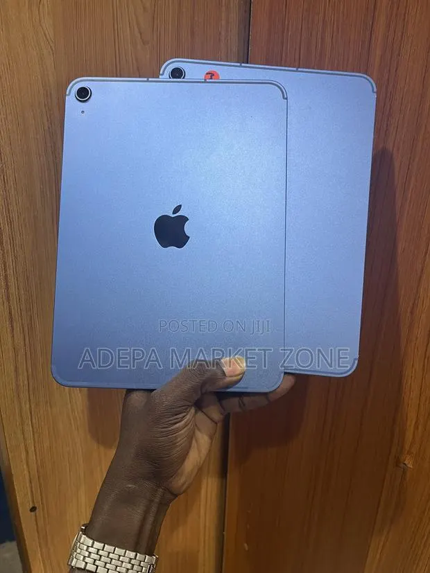 Apple iPad Air (2022) 64 GB Blue · Photo 1