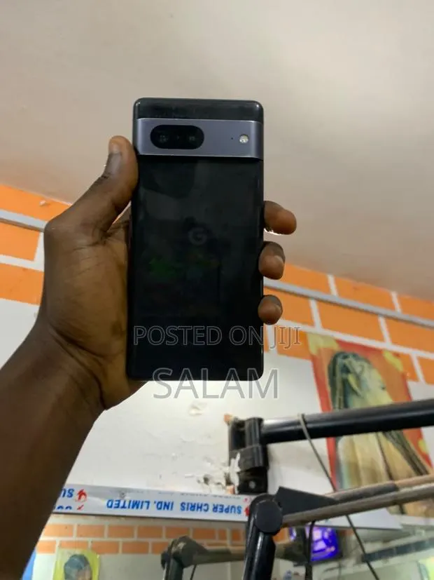 Google Pixel 7 128 GB Black · Photo 1