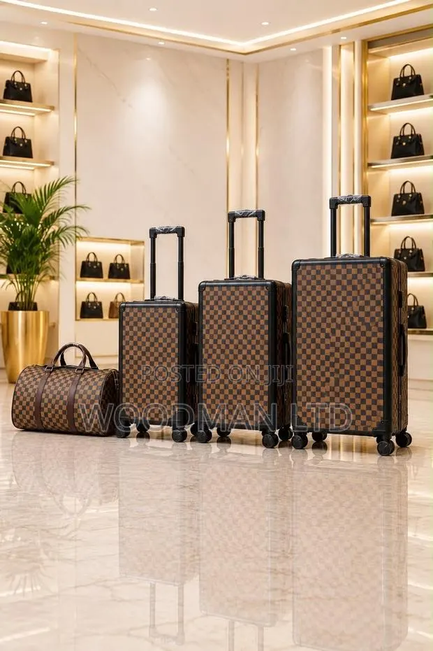 Lux Travel Bag / Luggage · Photo 1