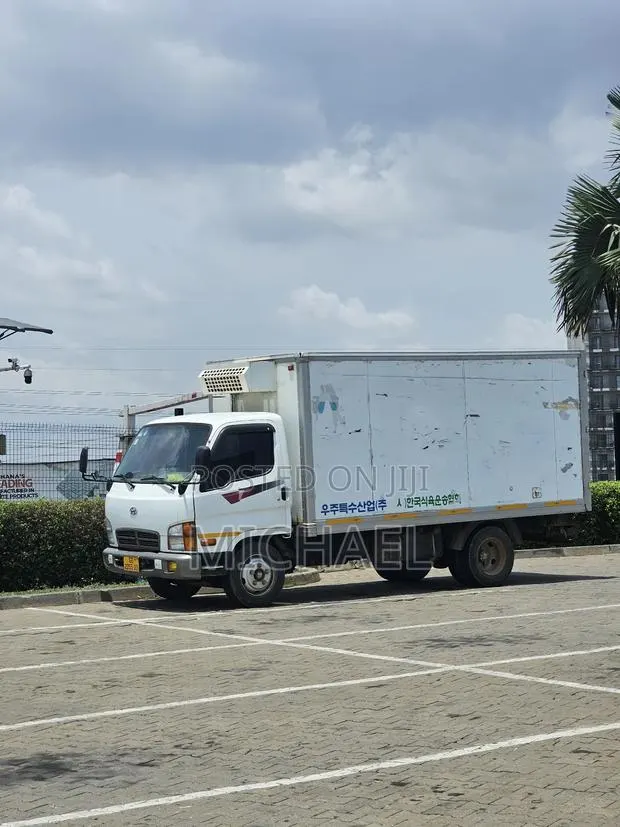 Truck for Rent / Hiring · Photo 1