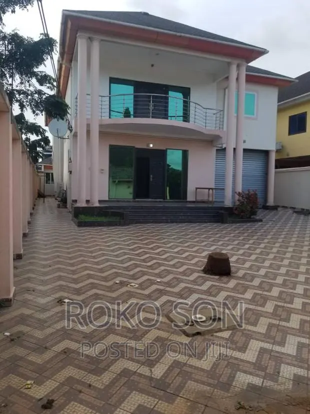 5bdrm Duplex in Dr Roko, West Legon for rent · Photo 1