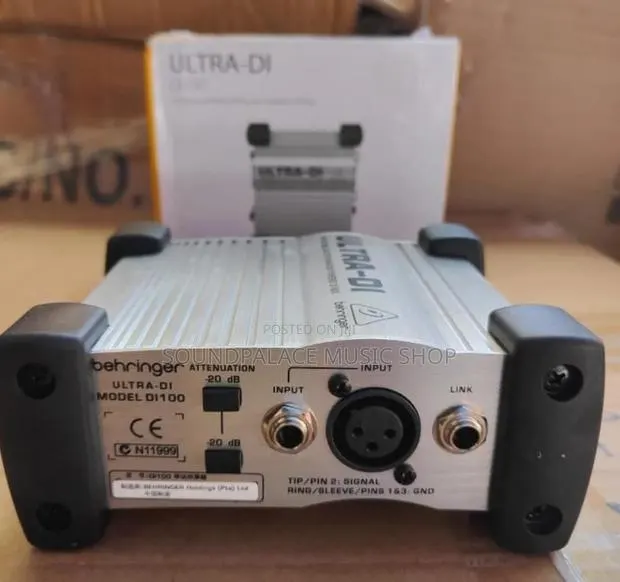 Behringer Ultra-Di DI100 Active Direct Injection (DI) Box · Photo 1