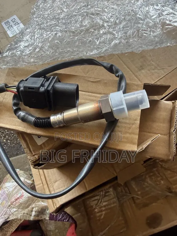 Hyundai Elantra Sonata Tucson Accent I10 Oxygen Sensor Top and Down · Photo 1