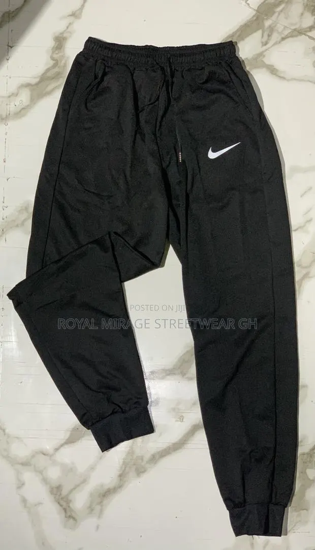 Nike Sweatpants 1st Grade · Photo 1