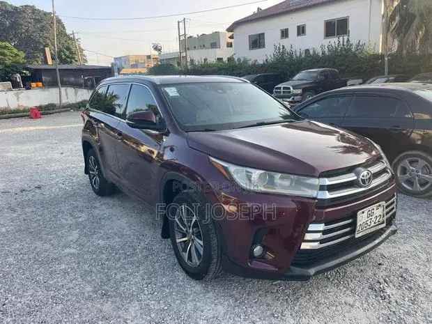 Toyota Highlander 2018 · Photo 1
