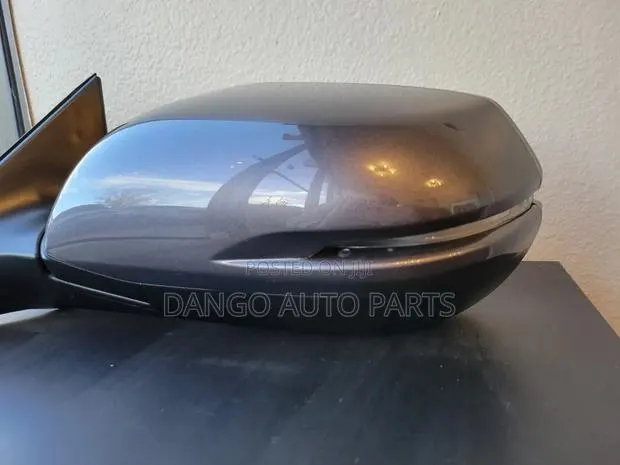 Honda CRV 2017-2020 Driving Mirror · Photo 1