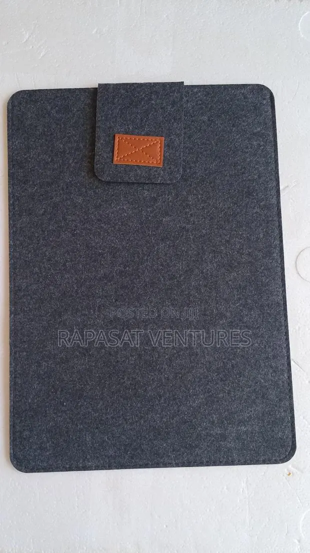 Laptop Sleeve Bag 15.6" · Photo 1