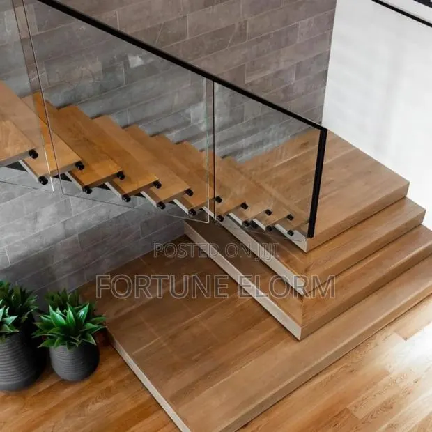 Luxury Wooden Stairs · Photo 1