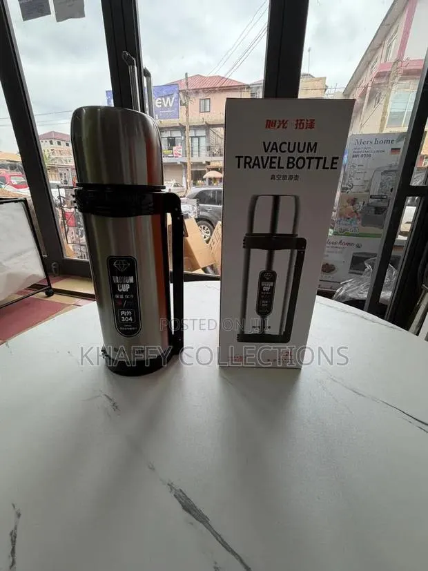 1.2L Vacuum Travel Bottle - 304 Stainless Steel - Hot & Cold 24H · Photo 1