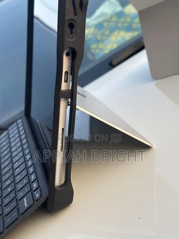 Laptop Microsoft Surface Go 2 8GB Intel Core M3 SSD 128GB · Photo 1