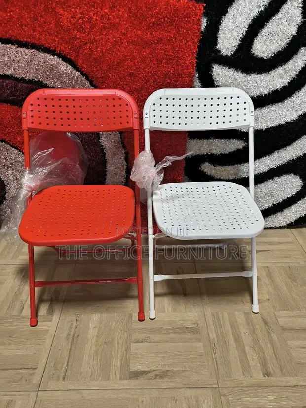 Event Chairs · Photo 1