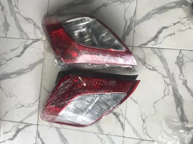 Vitz 2012,2013,2014 Tail Light · Photo 1