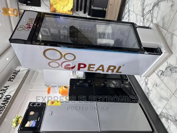Free Standing New Pearl Display Fridge PVC 424-2b. · Photo 1