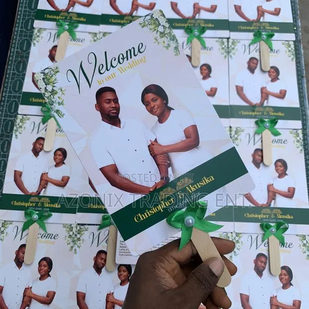 Custom Wedding Hand Fans · Photo 1
