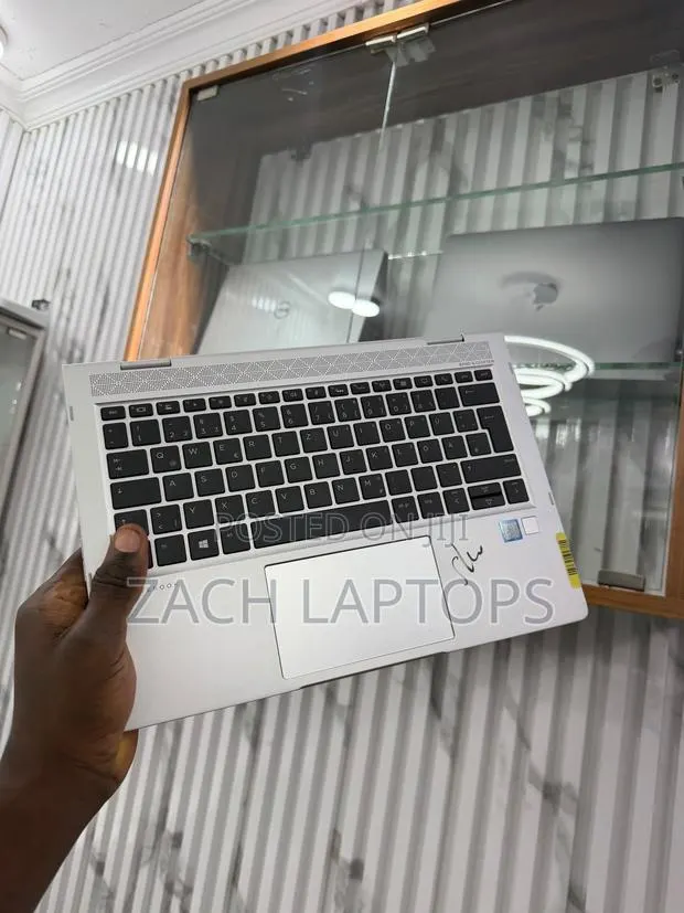 Laptop HP EliteBook x360 830 G6 8GB Intel Core i7 SSD 256GB · Photo 1