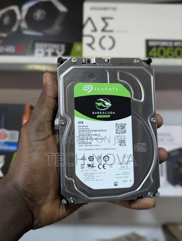 Seagate 8TB BarraCuda Internal Hard Drive | SATA 6 Gb/S (ST8000DM004 · Photo 1