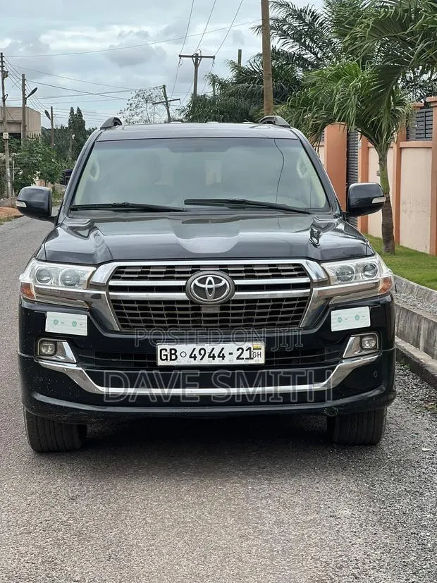 Toyota Land Cruiser 4.5 V8 GXR 2021 Black · Photo 1