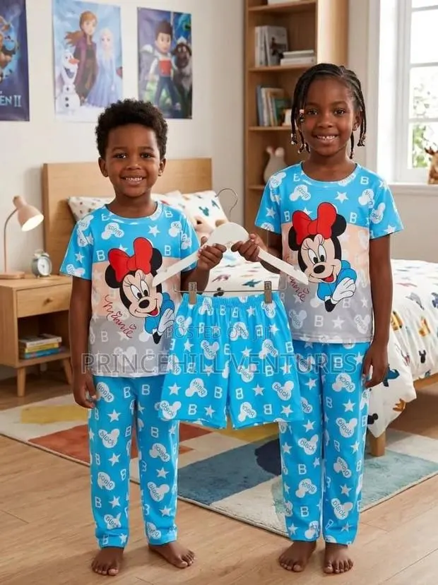 Pyjamas / Nightwear Set For Kids / Children · Photo 3