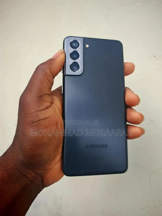 Samsung Galaxy S21 5G 128 GB Black · Photo 1