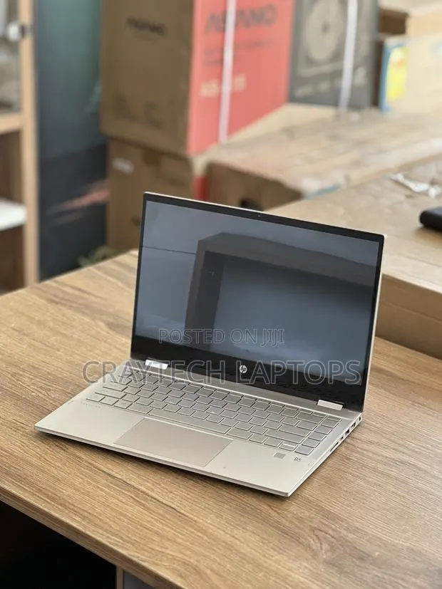 New Laptop HP Pavilion 14 8GB Intel Core i5 SSD 256GB · Photo 1