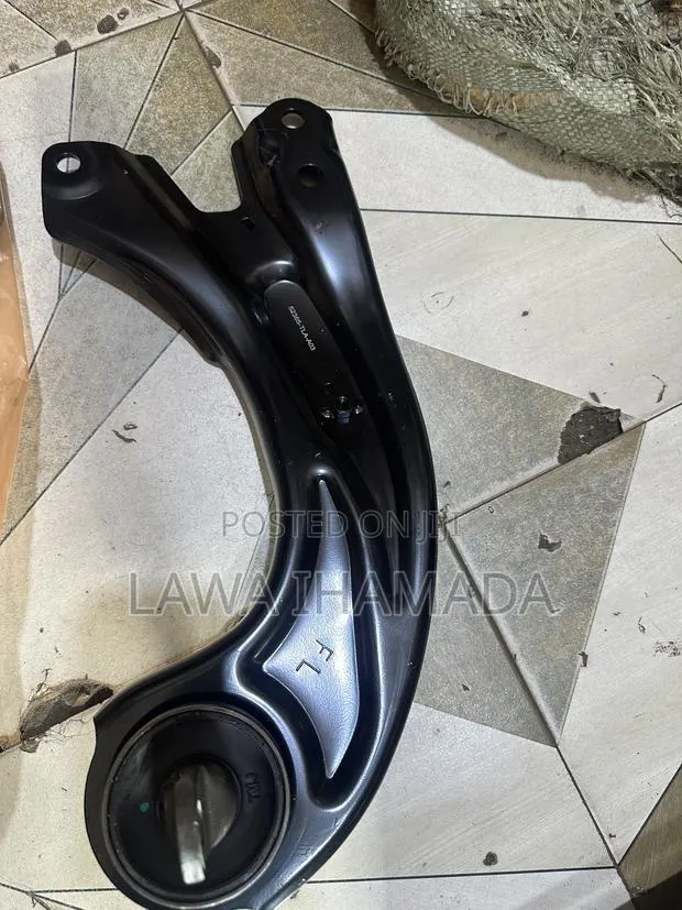Honda CRV Back Arm 2017-22 · Photo 1