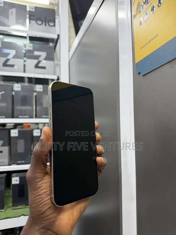 Apple iPhone 16 Pro Max 256 GB · Photo 1
