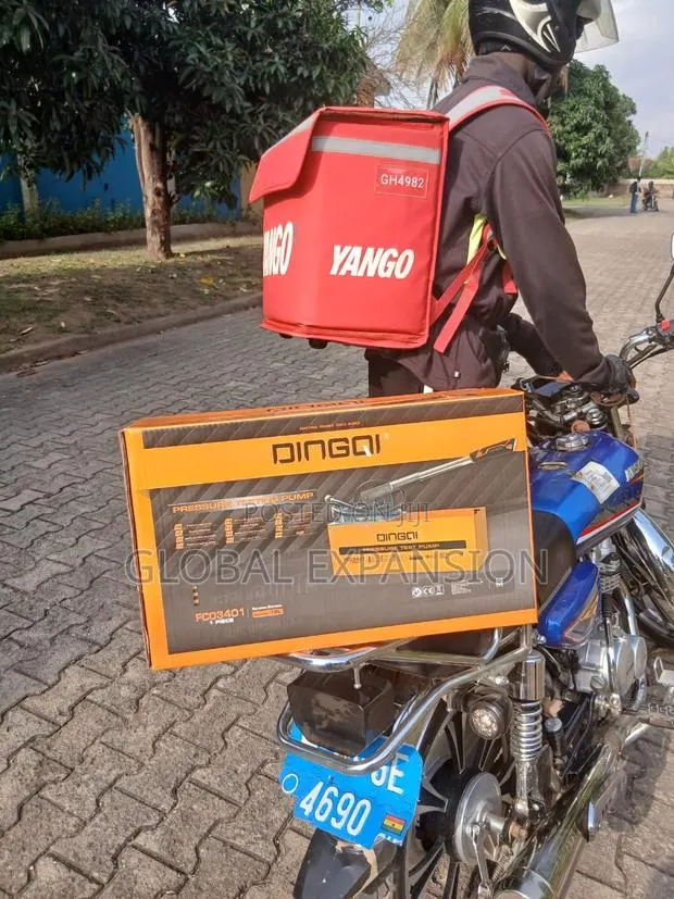 Manual Hydraulic Pressure Test Pump · Photo 5