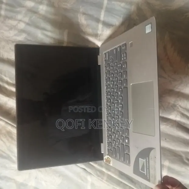 Laptop Yoga 8GB Intel SSHD (Hybrid) 500GB · Photo 1