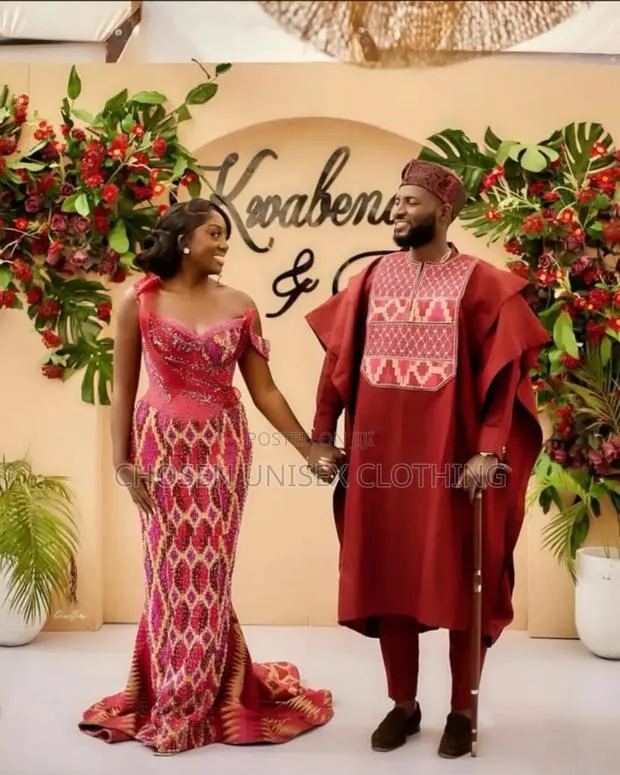 Traditional Kentey Wear for Couple · Photo 1