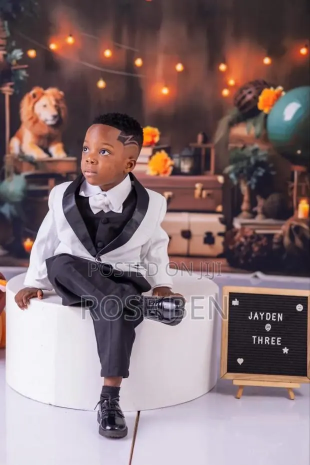 Kids Luxury Suits · Photo 1