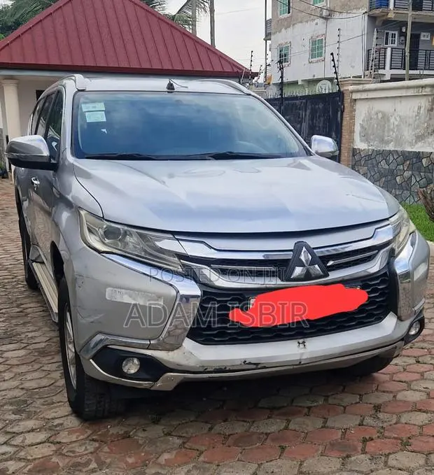 Mitsubishi Pajero IO 2018 Silver · Photo 1