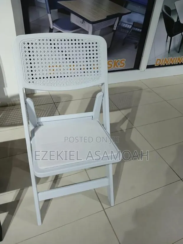 Garden Chair /Gladiator Chair ,White,Black and Red · Photo 1