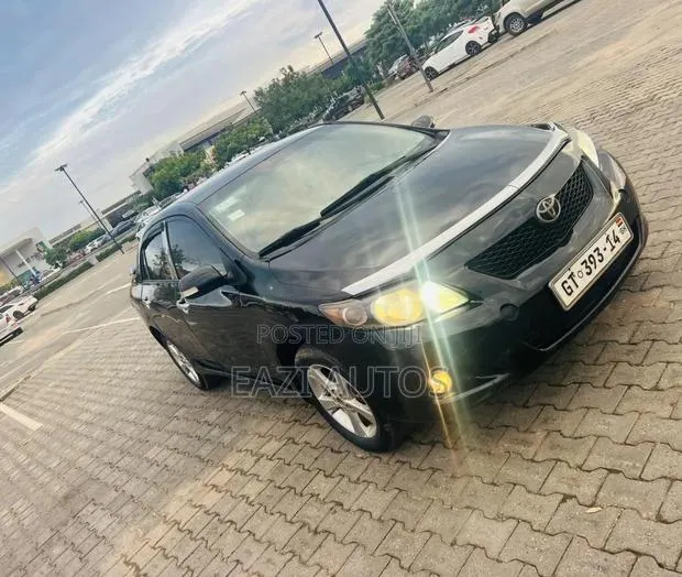 Toyota Corolla 2010 Black · Photo 1