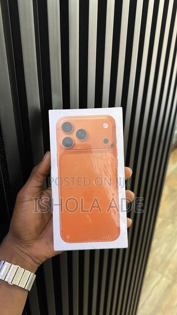 New Apple iPhone 17 Pro Max 256 GB · Photo 1