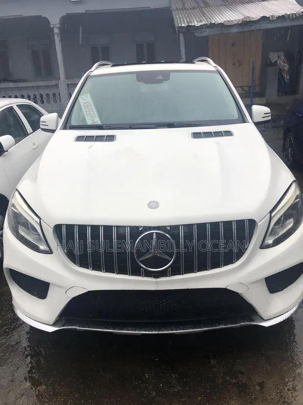 Mercedes-Benz GLE-Class 2016 White · Photo 1