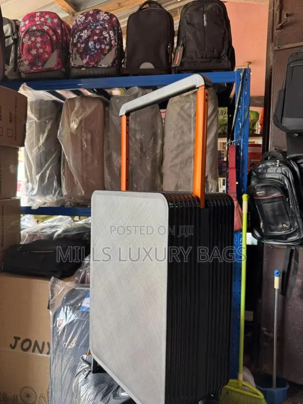 Zipless Quality Anticrake Luggage’S · Photo 1