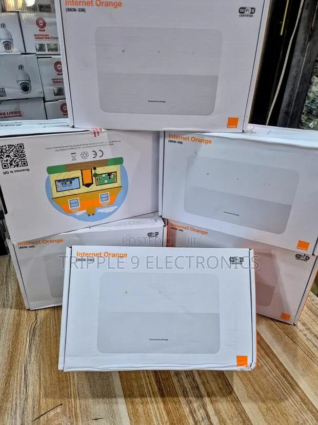 Huawei Universal Orange Flybox 4g+ Router · Photo 1