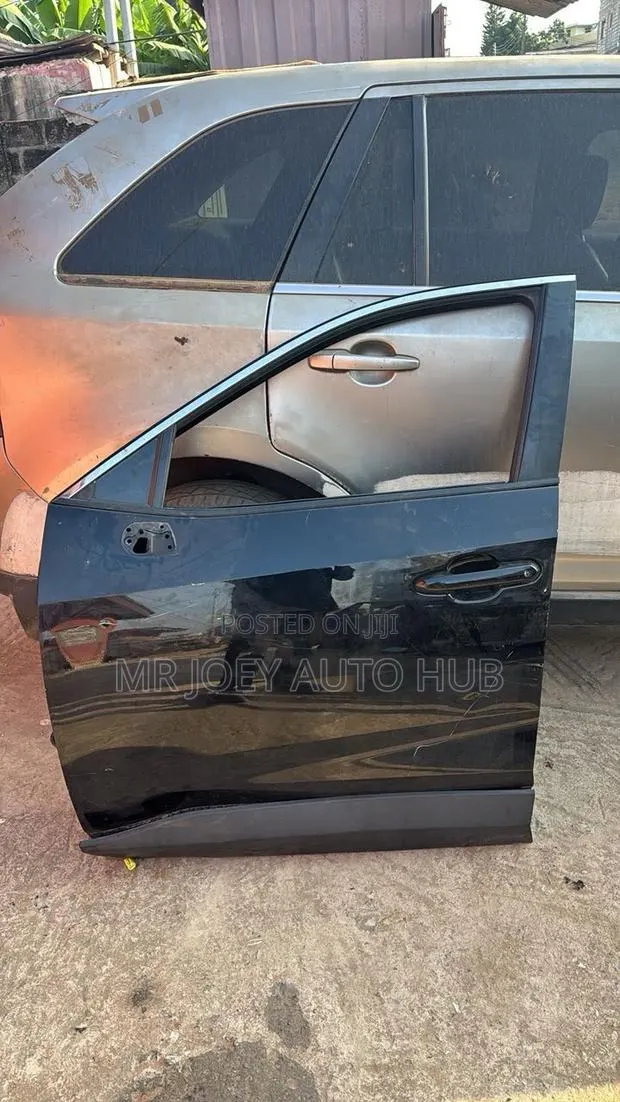 Toyota RAV4 2019 2020 2021 2022 2023 2024 2025 Front Left Door Complet · Photo 2