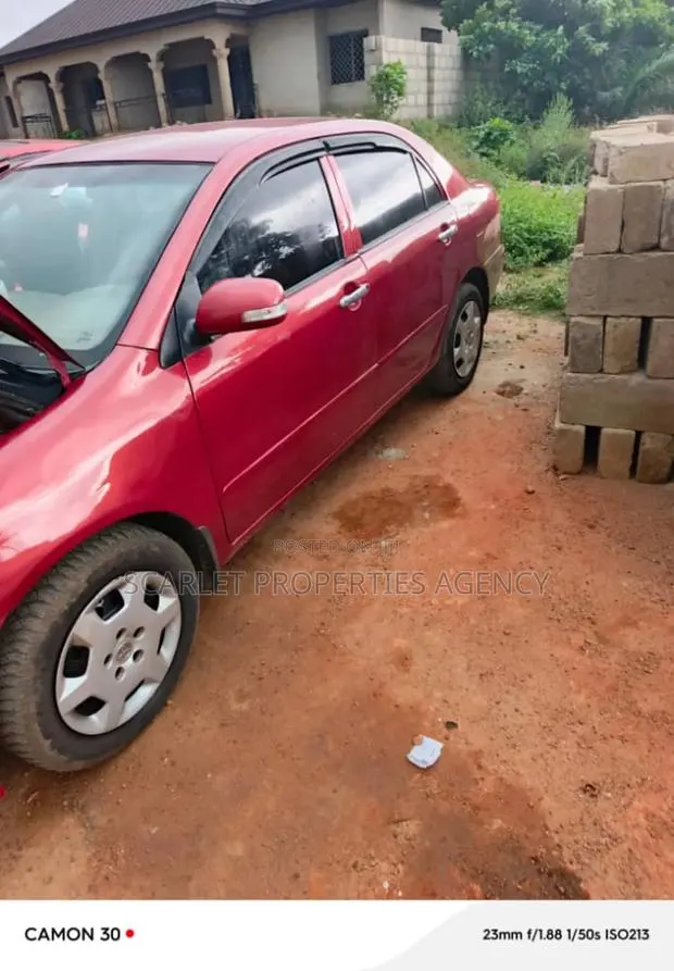 Toyota Corolla 2009 Brown · Photo 1