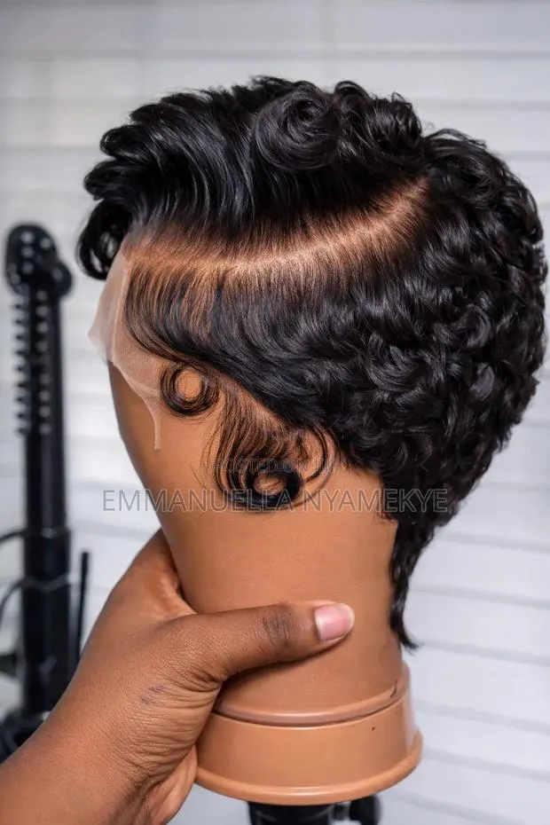 Full Frontal Chioma Pixie Cut Wig · Photo 1