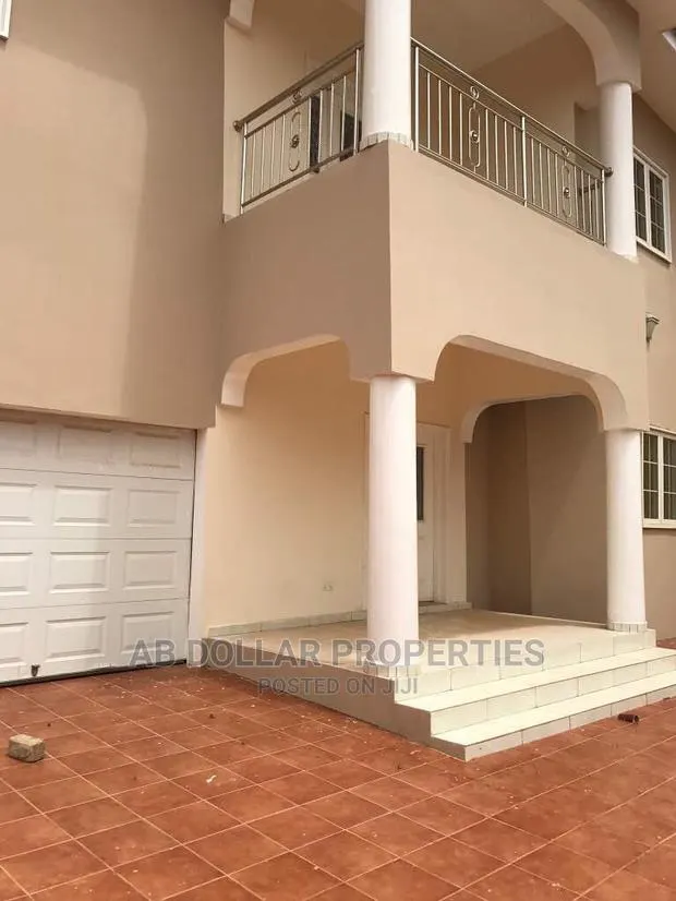 4 Bedroom House for Rent · Photo 1