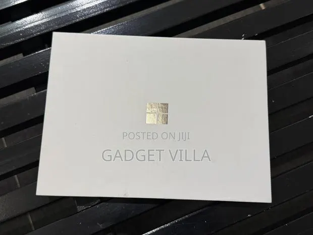 New Microsoft Surface Pro 1 TB · Photo 1