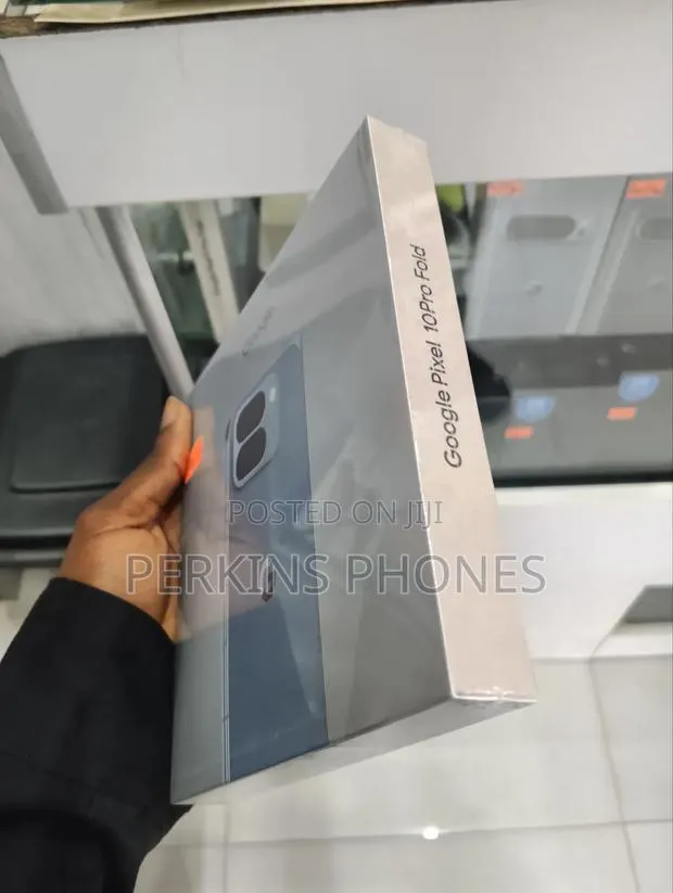 New Google Pixel 10 Pro Fold 256 GB Blue · Photo 1