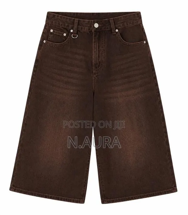 Joggers, Jorts and Jeans Trousers · Photo 1