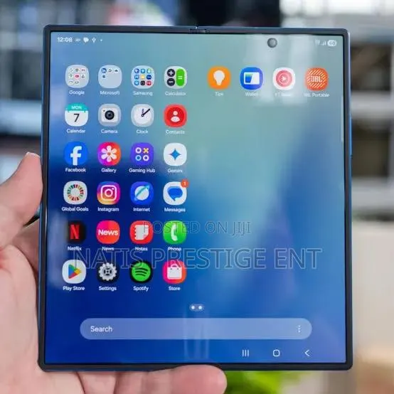 Vivo X Fold5 1 TB Black · Photo 1