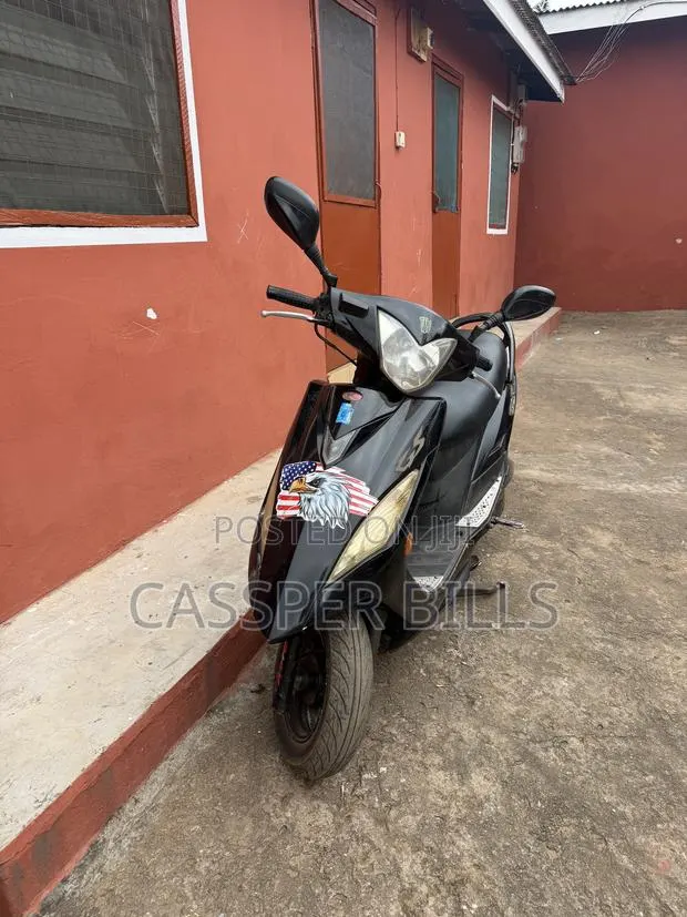 Kymco 2010 Black · Photo 1