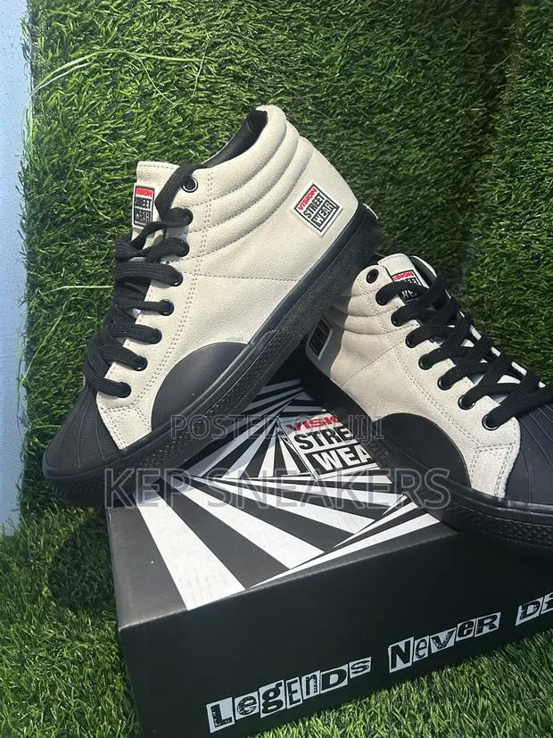 Vision Street Wear Leather Suede High Top Bone and Black · Photo 1
