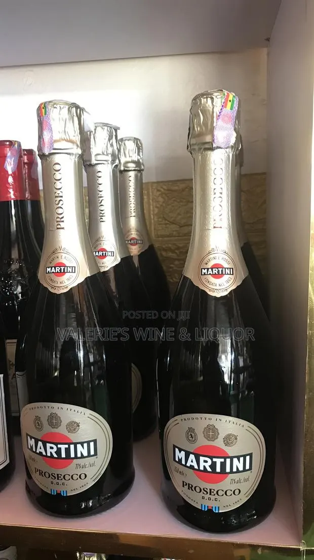 Martini Prosecco- Extra Dry Sparkling Wine · Photo 1